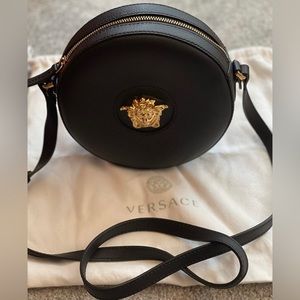 ‼️SOLD FOR 599 IG😱‼️Versace Round Bag